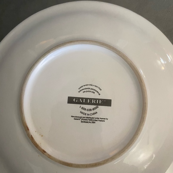 Peanuts Holiday Plate - Picture 6 of 7